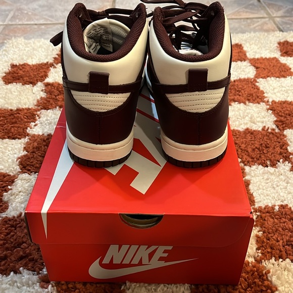 Nike Burgundy Crush Dunks High - Picture 4 of 5